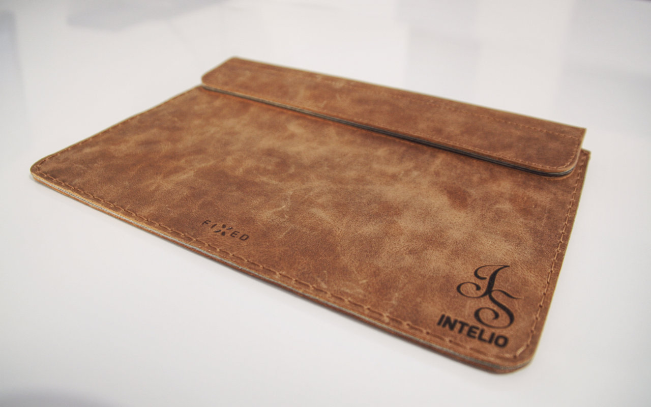 Laserové gravírování grafiky 1 obrázek gravírování do koženého obalu