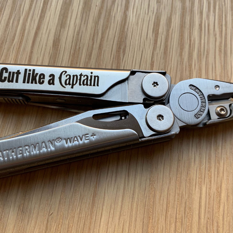 Laserové gravírování do multifunkčních kleští 1 kleště