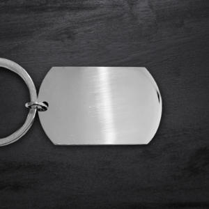 přívěsek známka zadní pohled