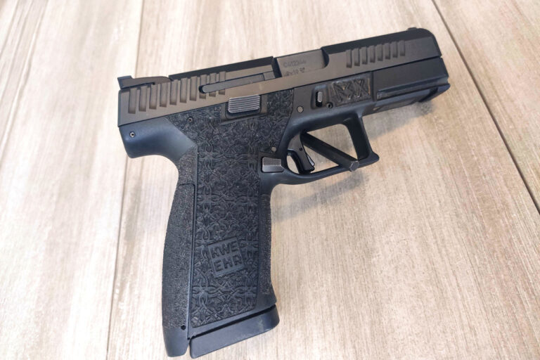 ukázka úpravy gravírováním CZ P-10 C