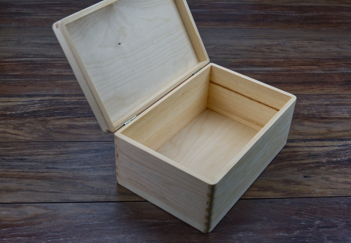 Baby box vzpomínková krabice na míru 7 dřevěná otevřená krabice