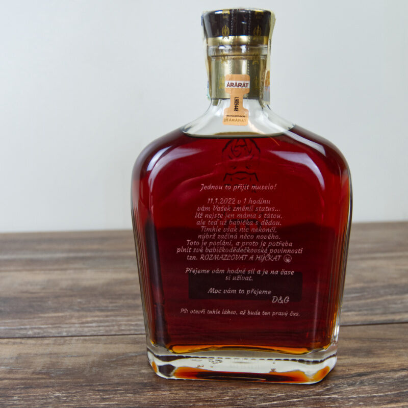 Obrázek gravirovani do sklenene lahve zadni stranajpg