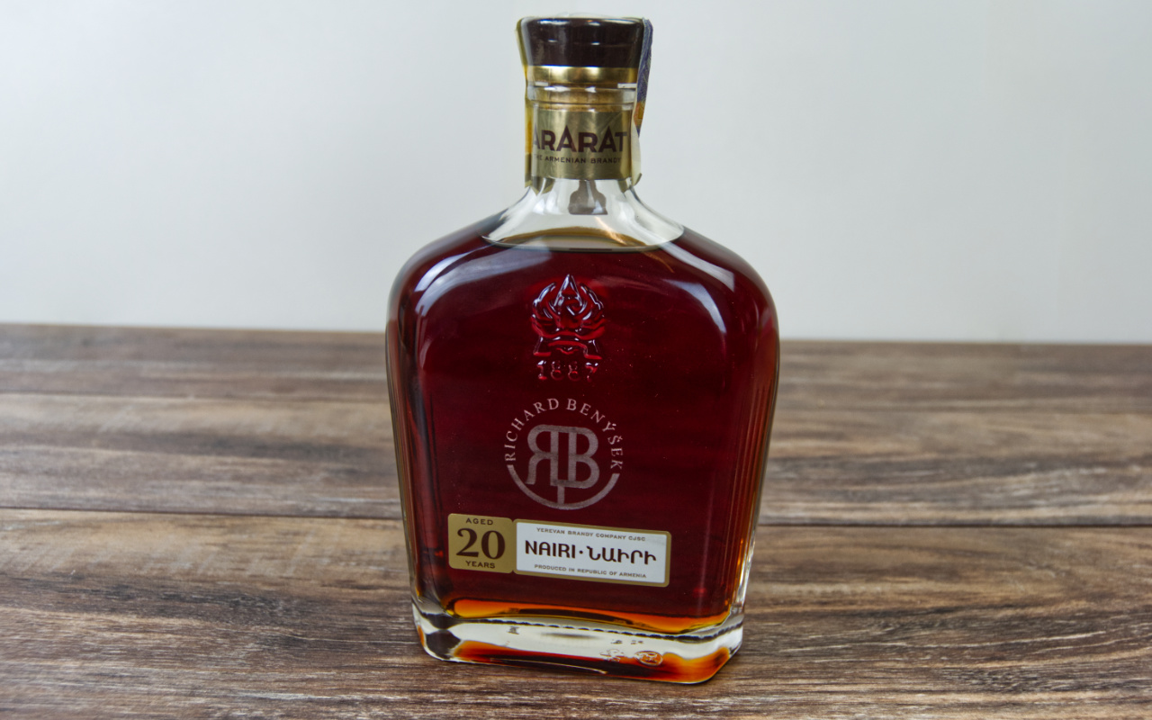 Sklenice na prosecco s gravírováním na míru 2 Gravírování skleněné lahve