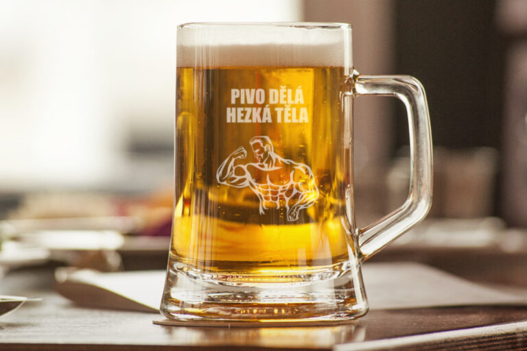 Gravírování na pivní sklenici