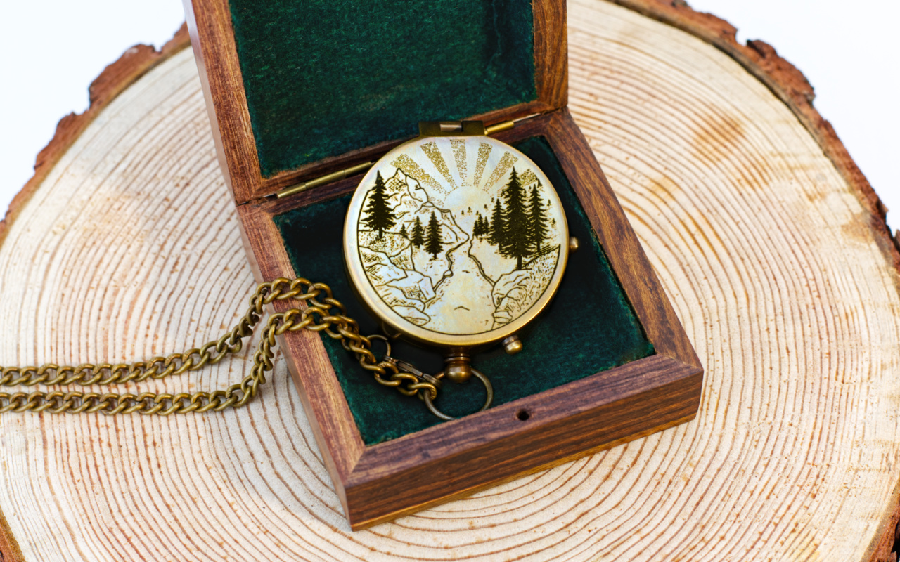 Obrázek kompas gravirovani krajina 1 1