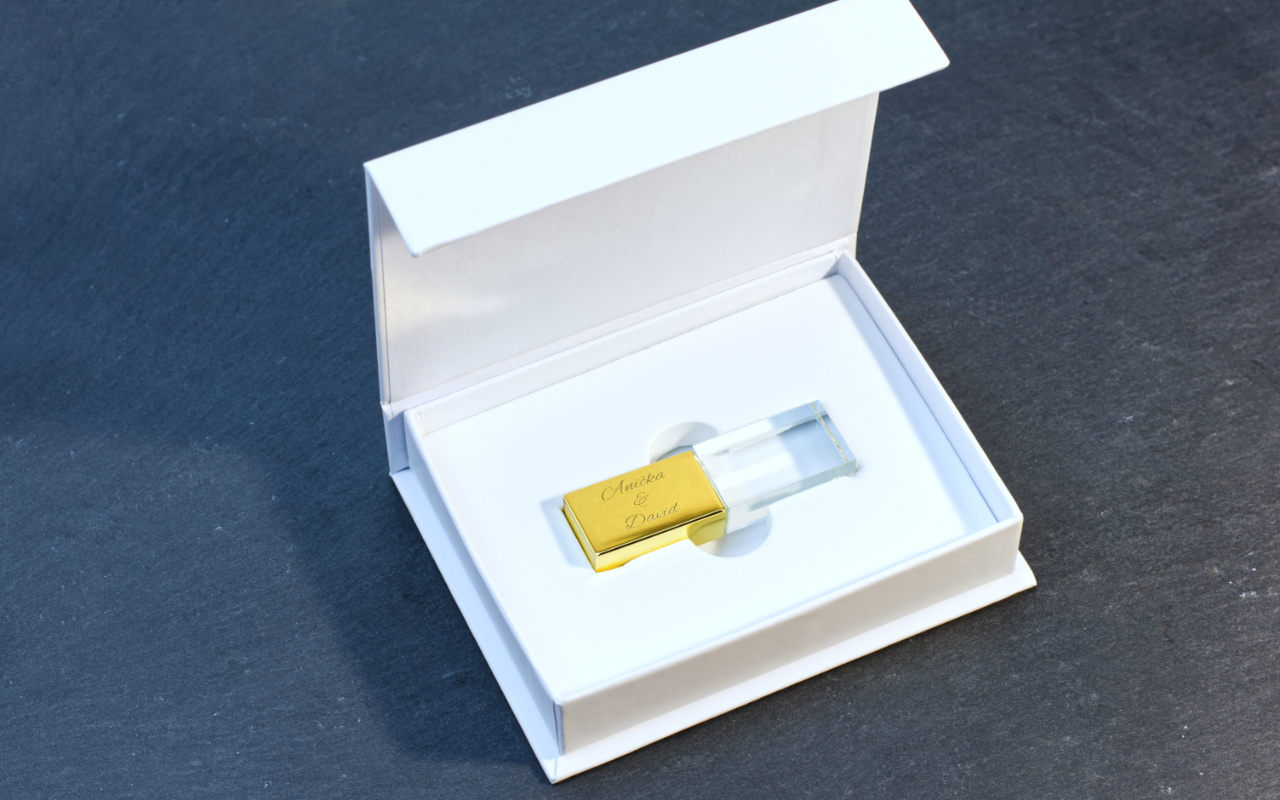 USB flash disk s krabičkou na míru 3 Obrázek galerie flash disk krabicka