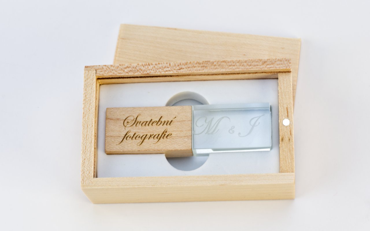 Krystal dřevěný USB flash disk s vlastním gravírováním 32GB 3 Obrázek galerie flash disk drevo