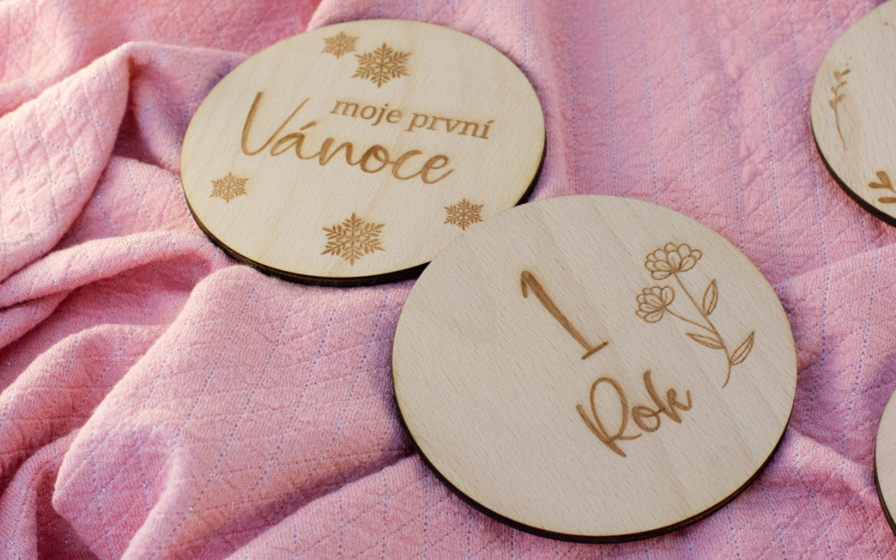 Dřevěné milníkové kartičky 1 Obrázek galerie milnikove karticky