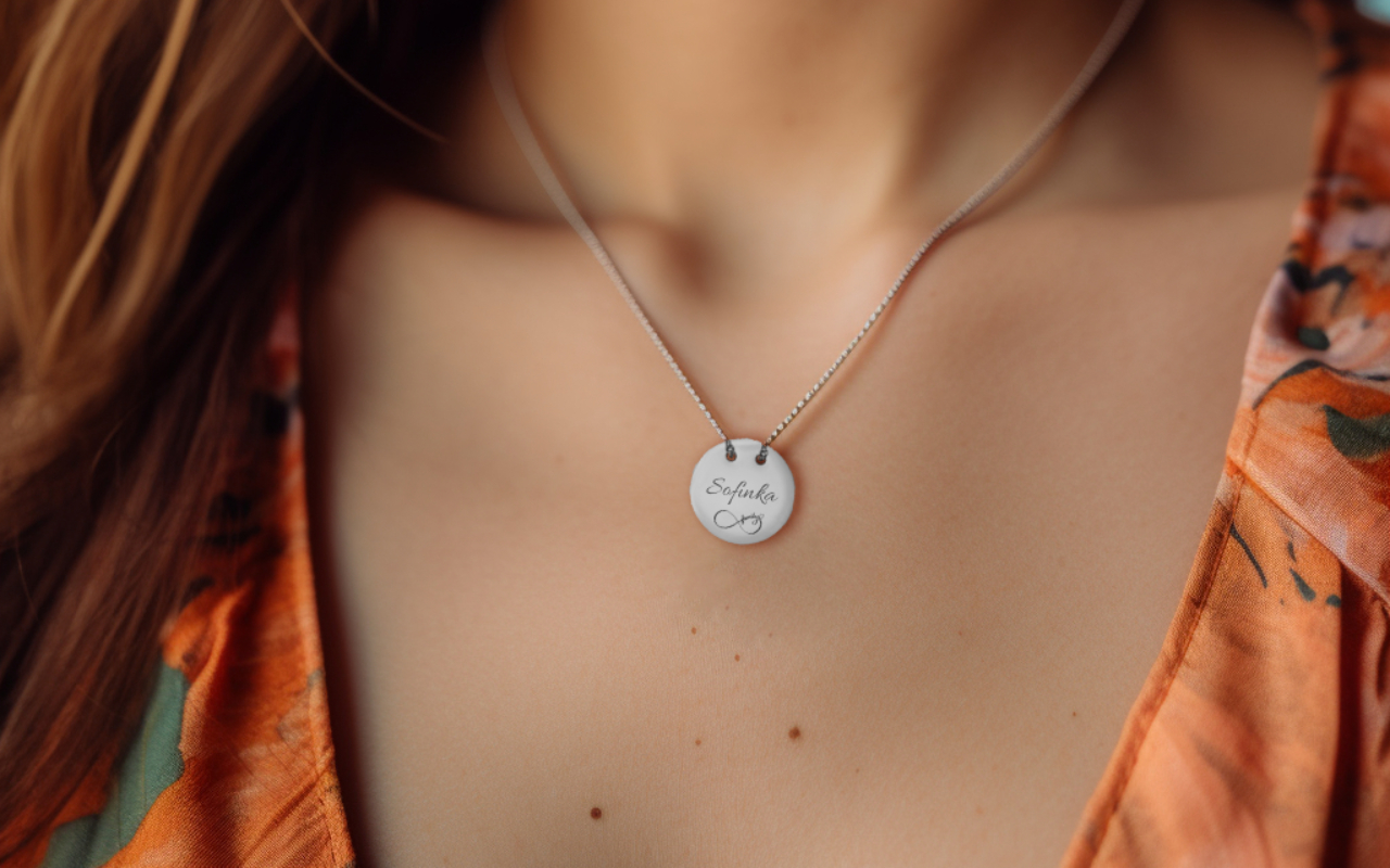 Řetízek s kulatým přívěskem s vlastním gravírováním 3 Obrázek galerie kulaty privesek1