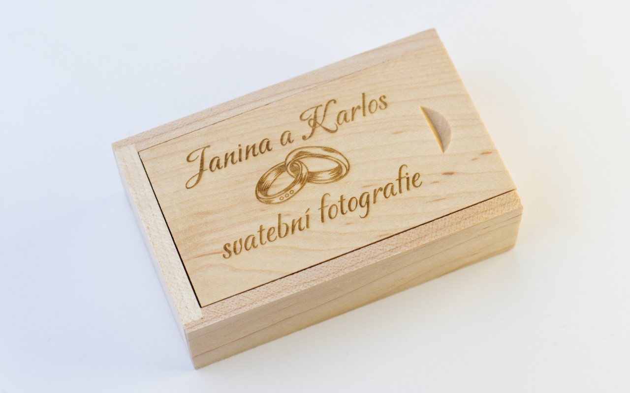 Obrázek galerie svatebni flashka