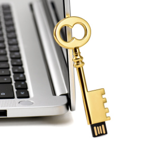 USB flash disk zlatý klíč s vlastním gravírováním 16GB