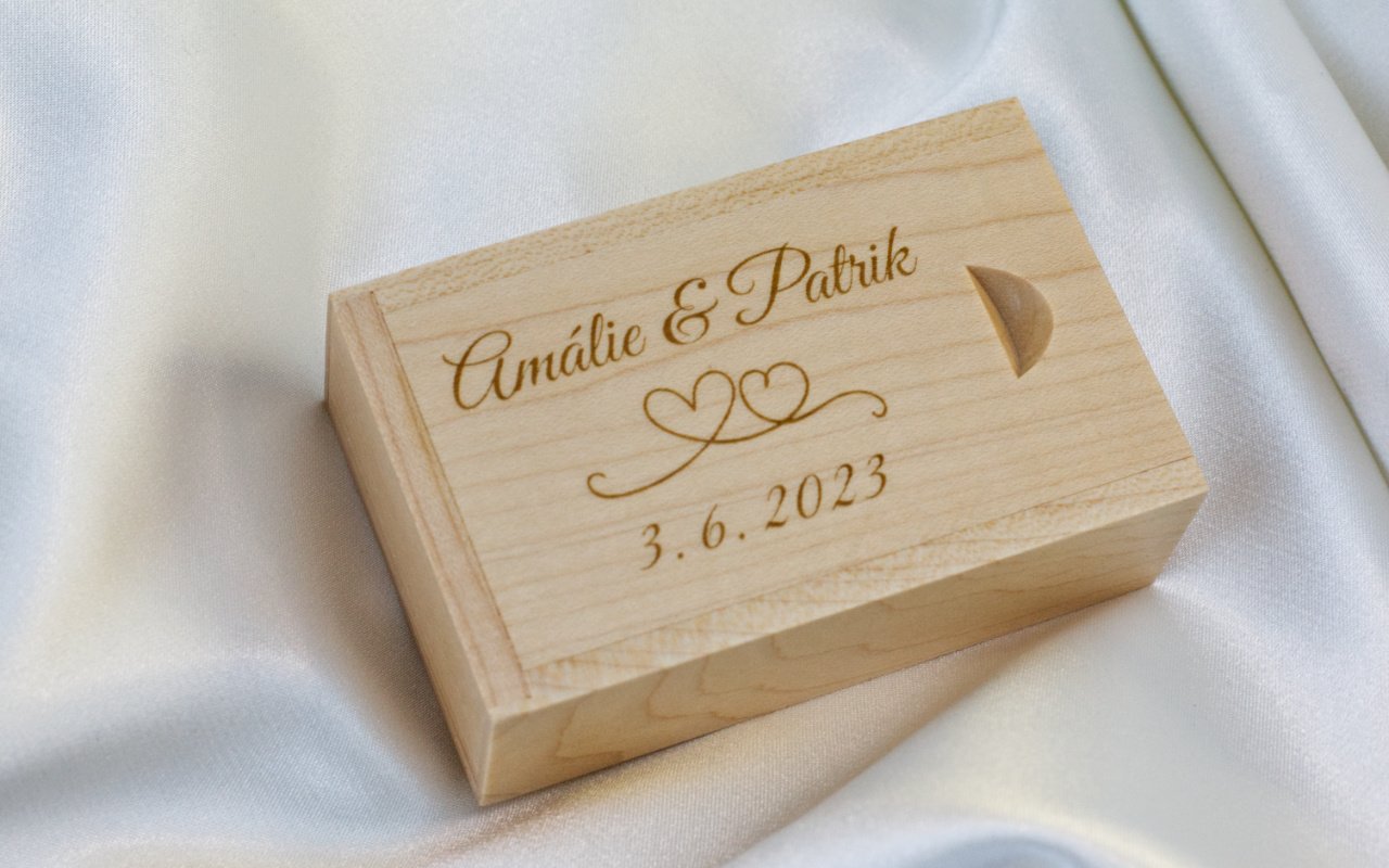 Obrázek galerie drevo flashdisk