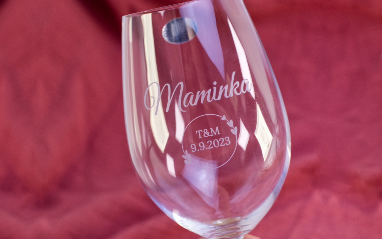 Obrázek galerie sklenice vino1