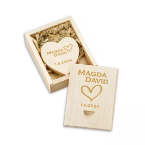 Dřevěné srdce USB flash disk s vlastním gravírováním 16GB