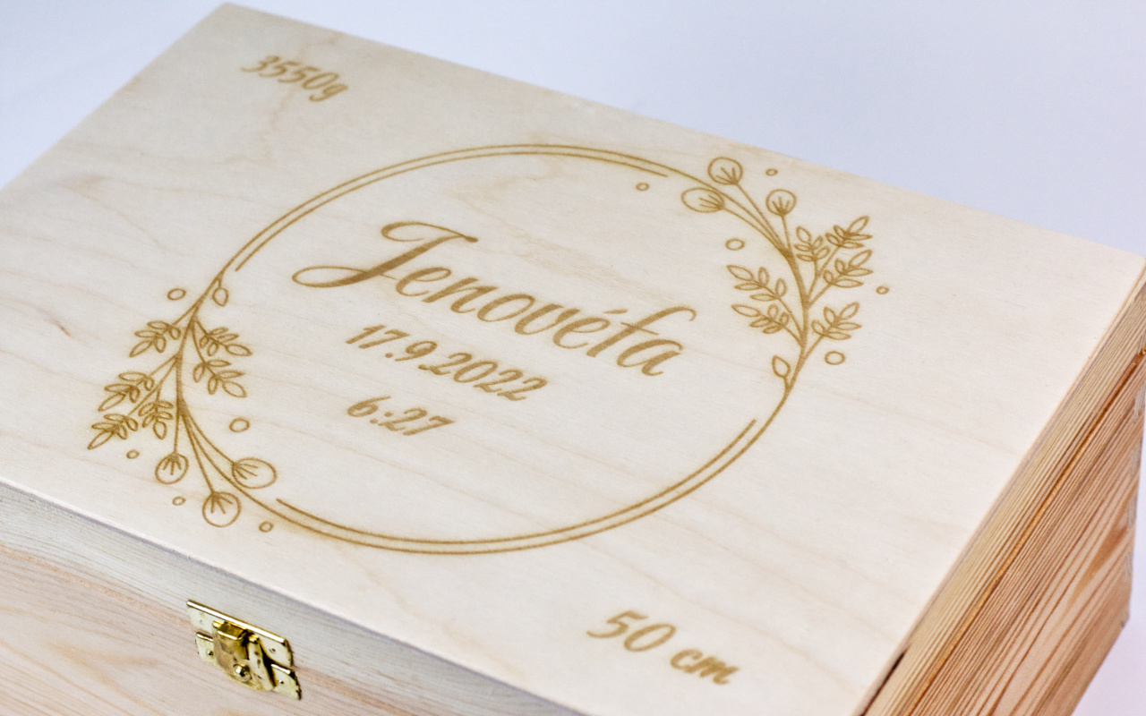 Baby box vzpomínková krabice na míru 5 Obrázek galerie box gravirovani detail