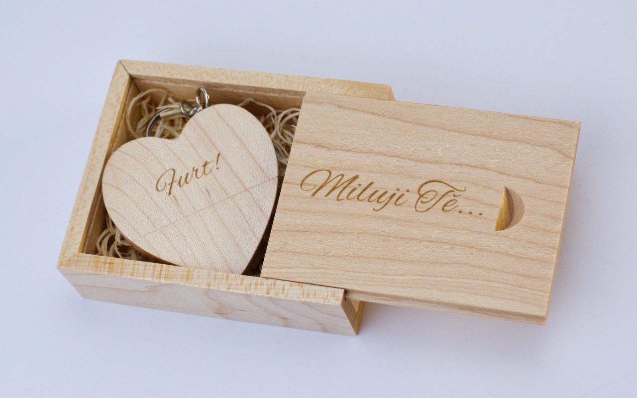 Obrázek galerie srdce flashdisk