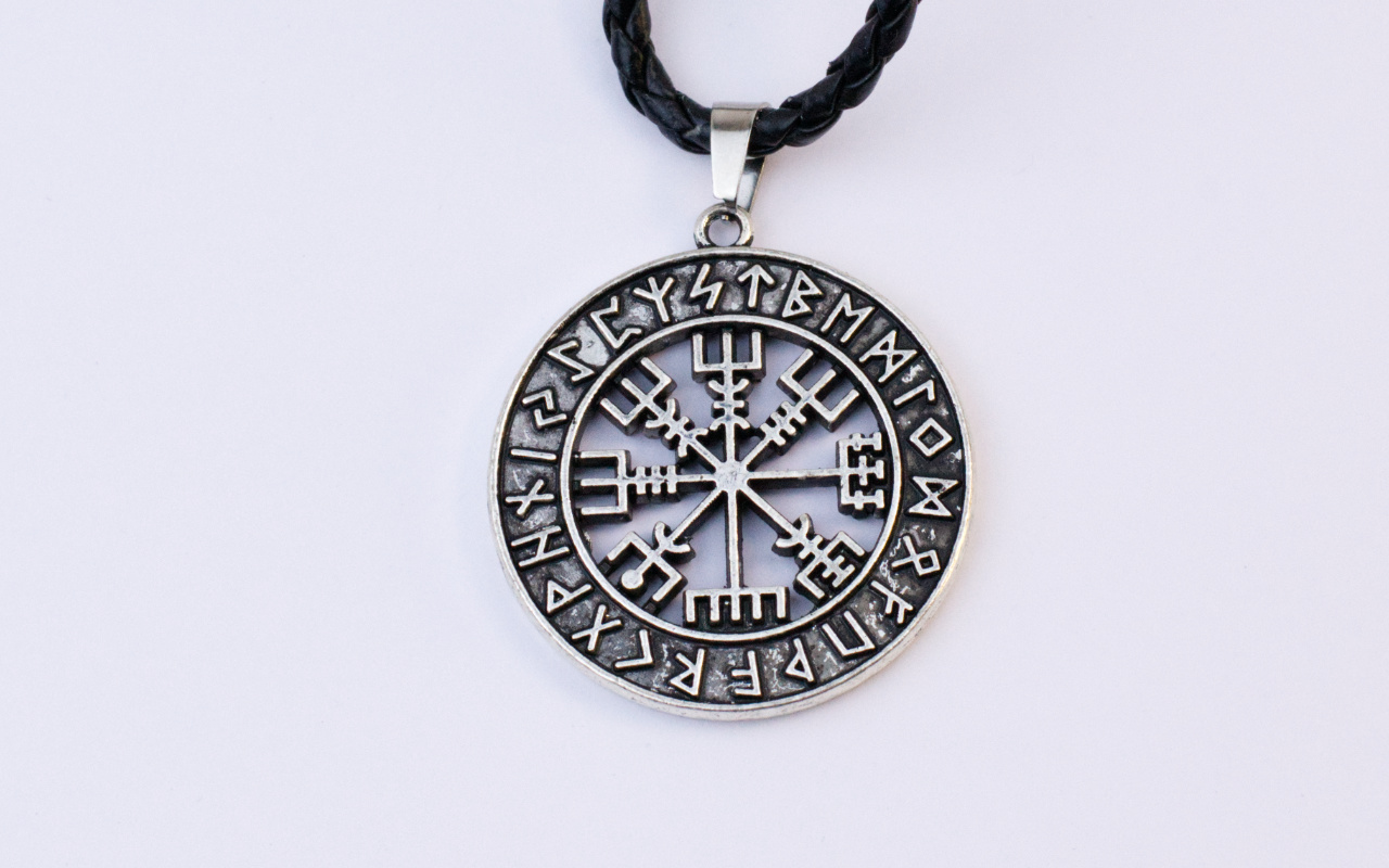 Vikingský náhrdelník pro syna v dárkové krabičce 3 Vikingský náhrdelník pro syna v dárkové krabičce - Image 3