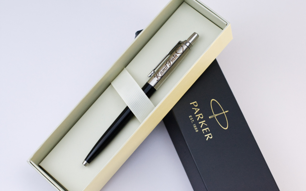 Kuličkové pero Parker Jotter Special Red s gravírováním 3 Obrázek galerie parker