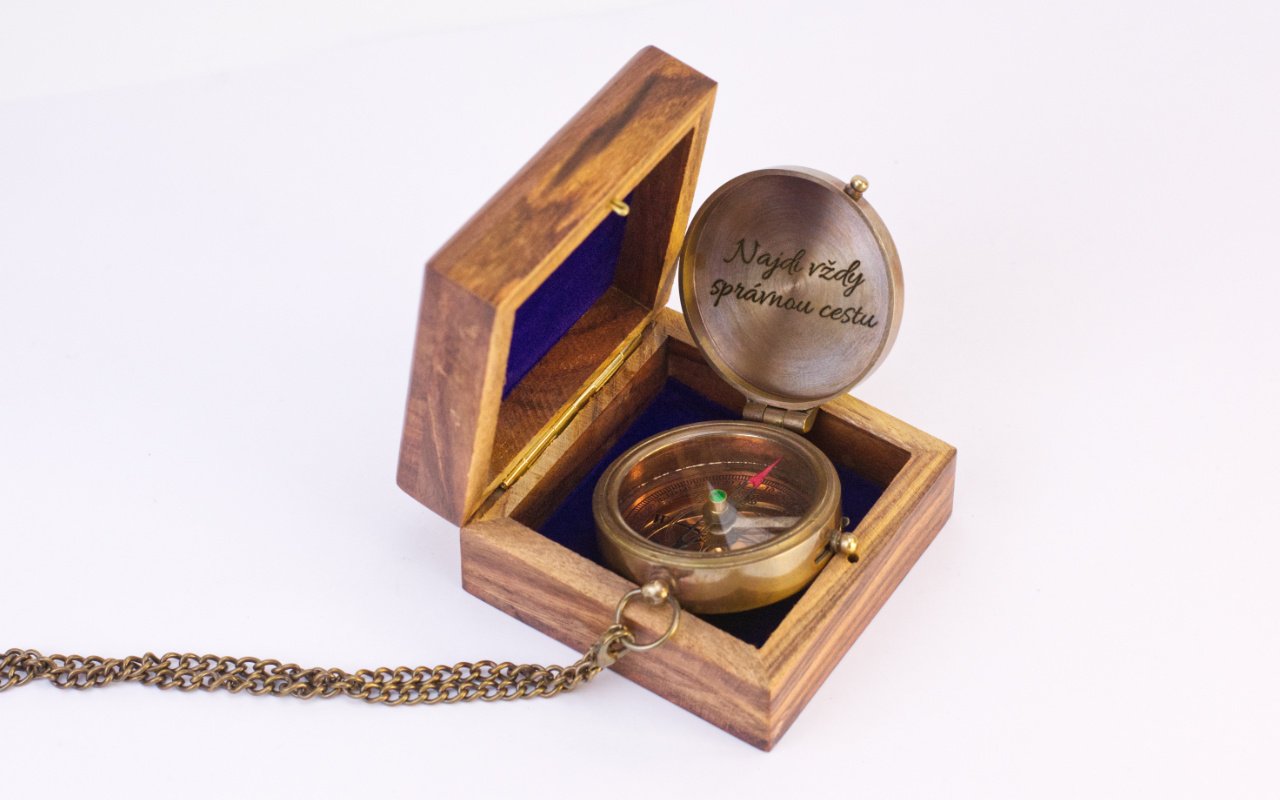 Obrázek galerie kompas najdi cestu