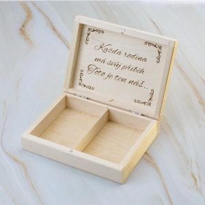 Dřevěná krabička na vizitky s gravírováním