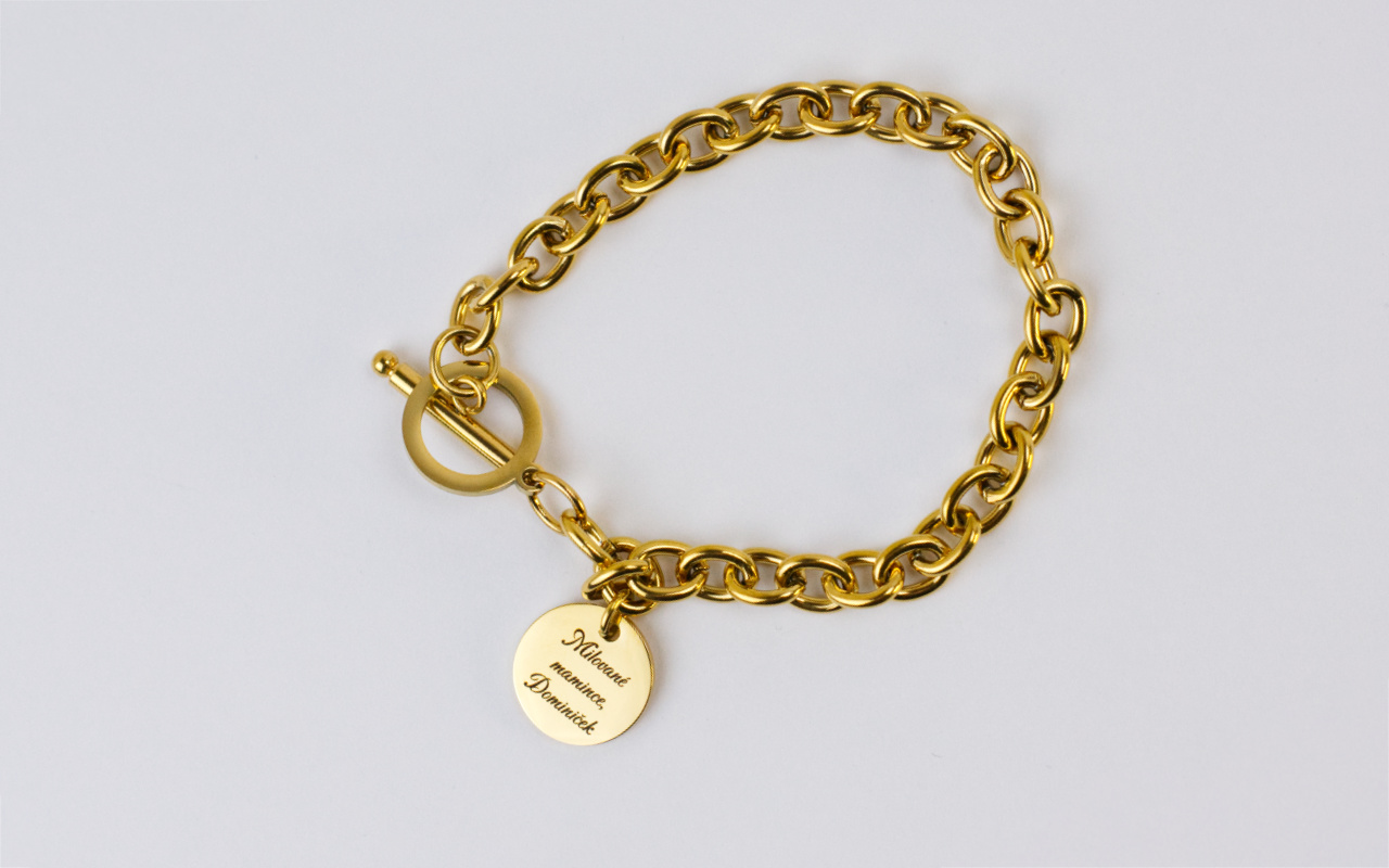 Náramek s kulatou destičkou s gravírováním 3 Obrázek galerie naramek zlaty desticka