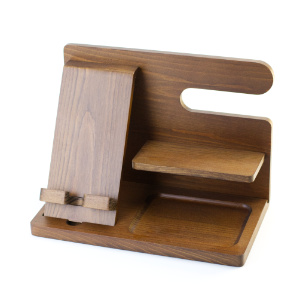 Dřevěný stojan na telefon a stolní organizér s gravírováním