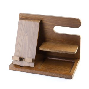 Dřevěný stojan na telefon a stolní organizér s gravírováním