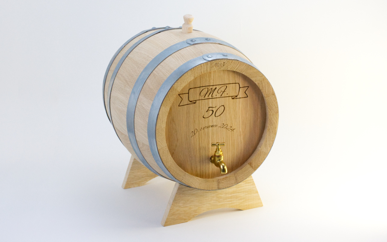 Dubový soudek s gravírováním na míru 1-10 litrů 4 Obrázek galerie soudek 10l2