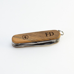 Victorinox Huntsman Wood s gravírováním