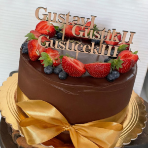 Zápich do dortu se jménem na míru