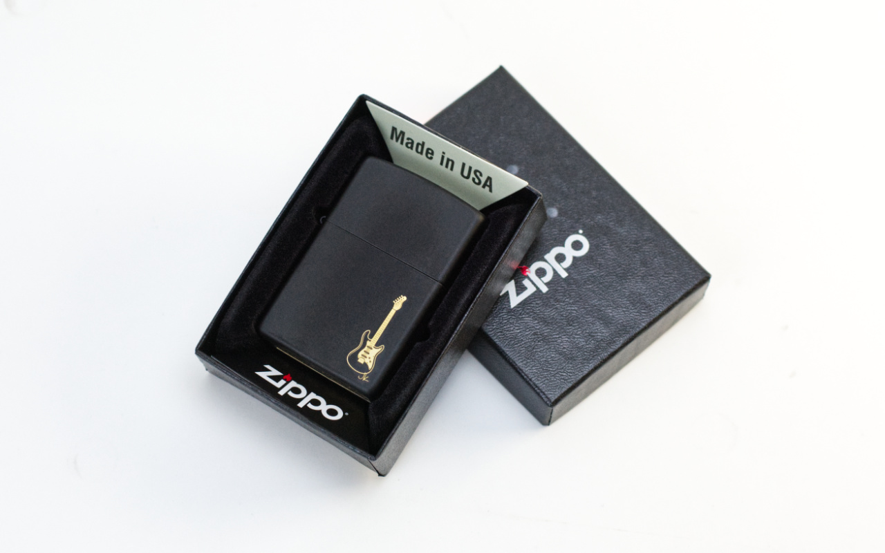 Zippo zapalovač Black Matte s gravírováním 2 Obrázek galerie zapalovac zippo black matte2