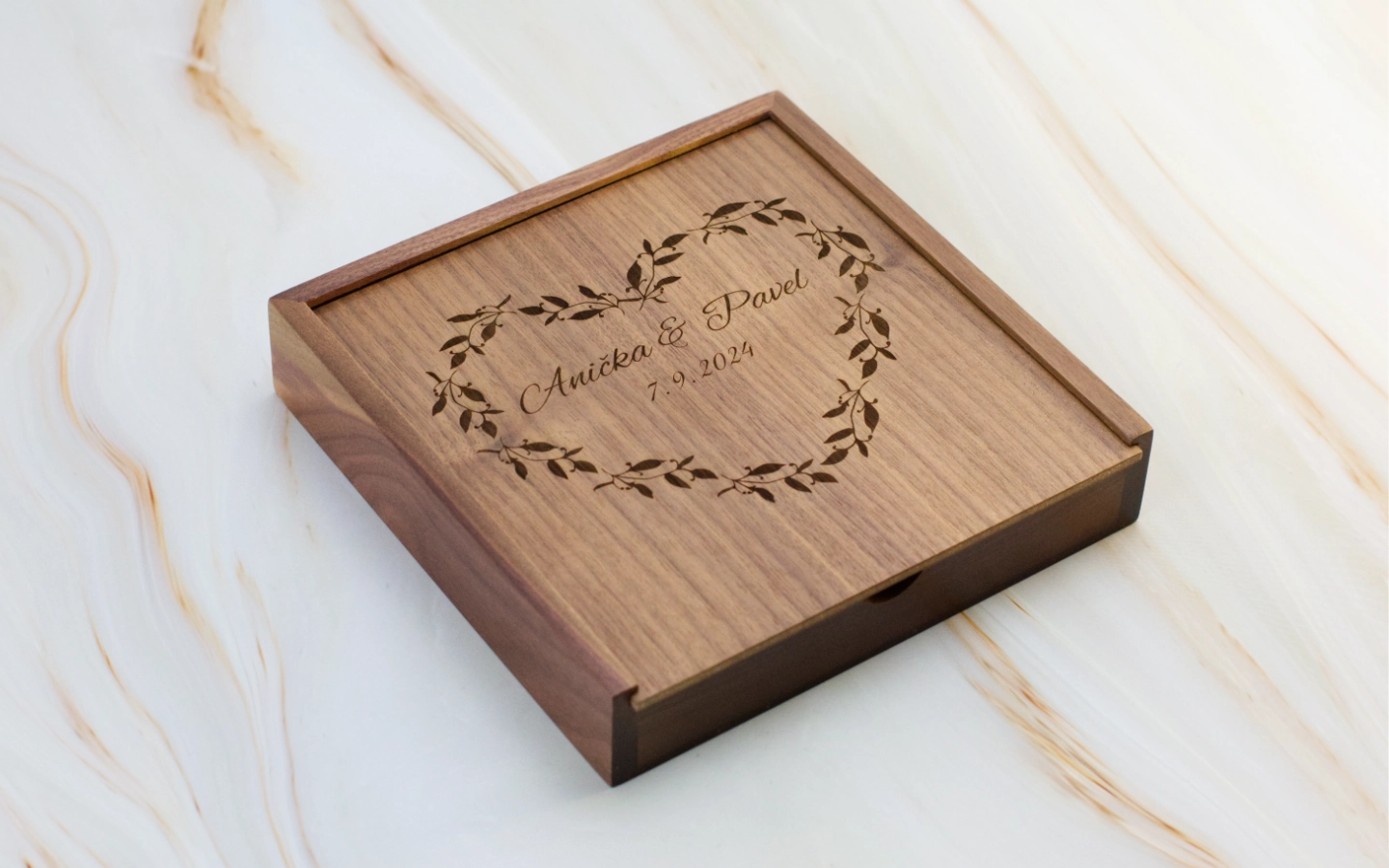 Obrázek galerie box flashdisk5