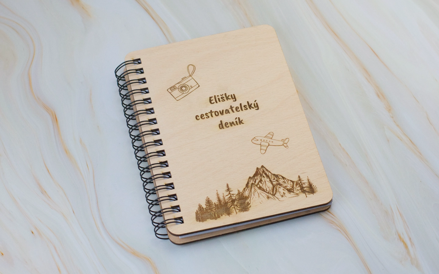 Obrázek galerie denik drevo 1