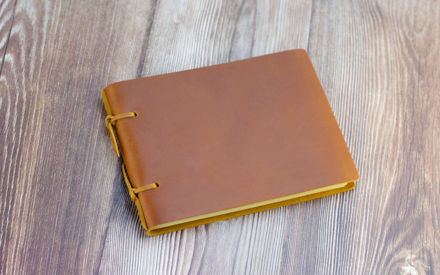 Kožený deník A5 Láska hory přenáší 5 Obrázek galerie kozeny denikA5