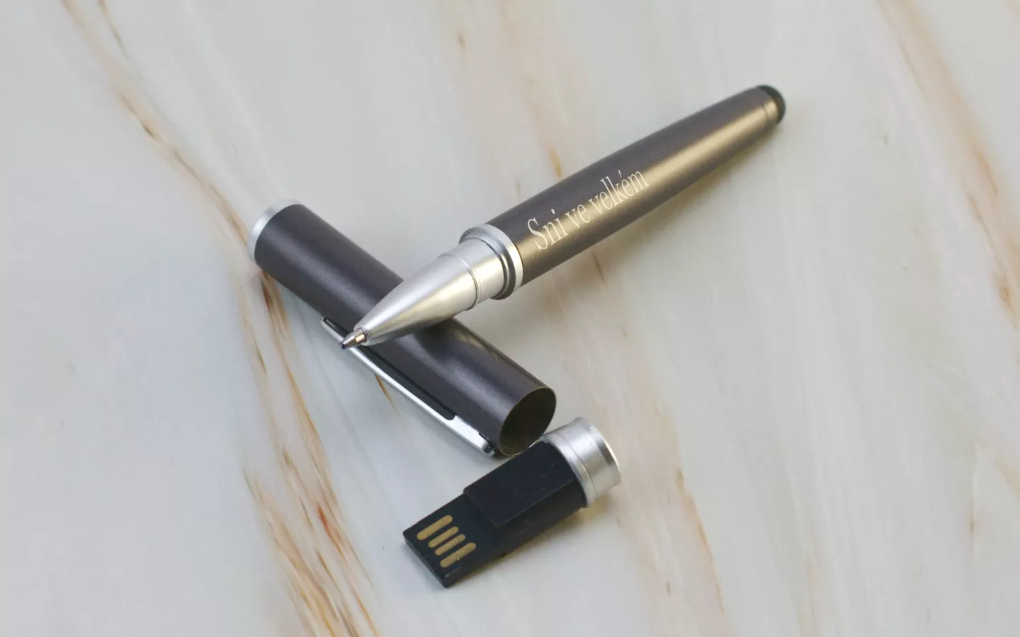 Obrázek galerie pero usb