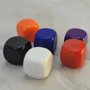 Hrací kostka s vlastním návrhem