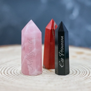 Přírodní kámen - Obelisk s vlastním gravírováním