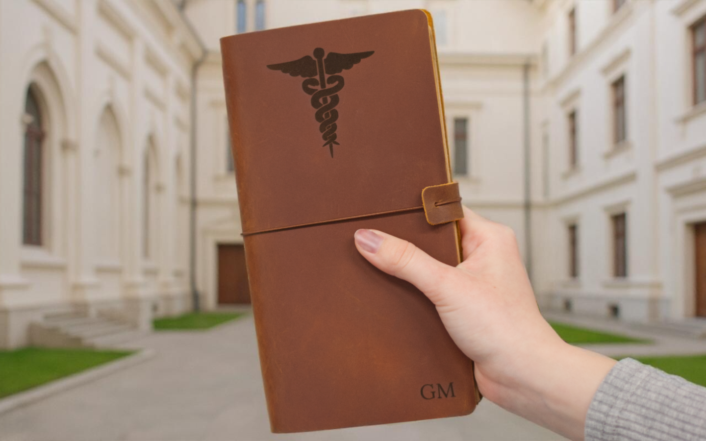 Kožený deník s vlastním gravírováním 1 Obrázek galerie denik kuze velky1