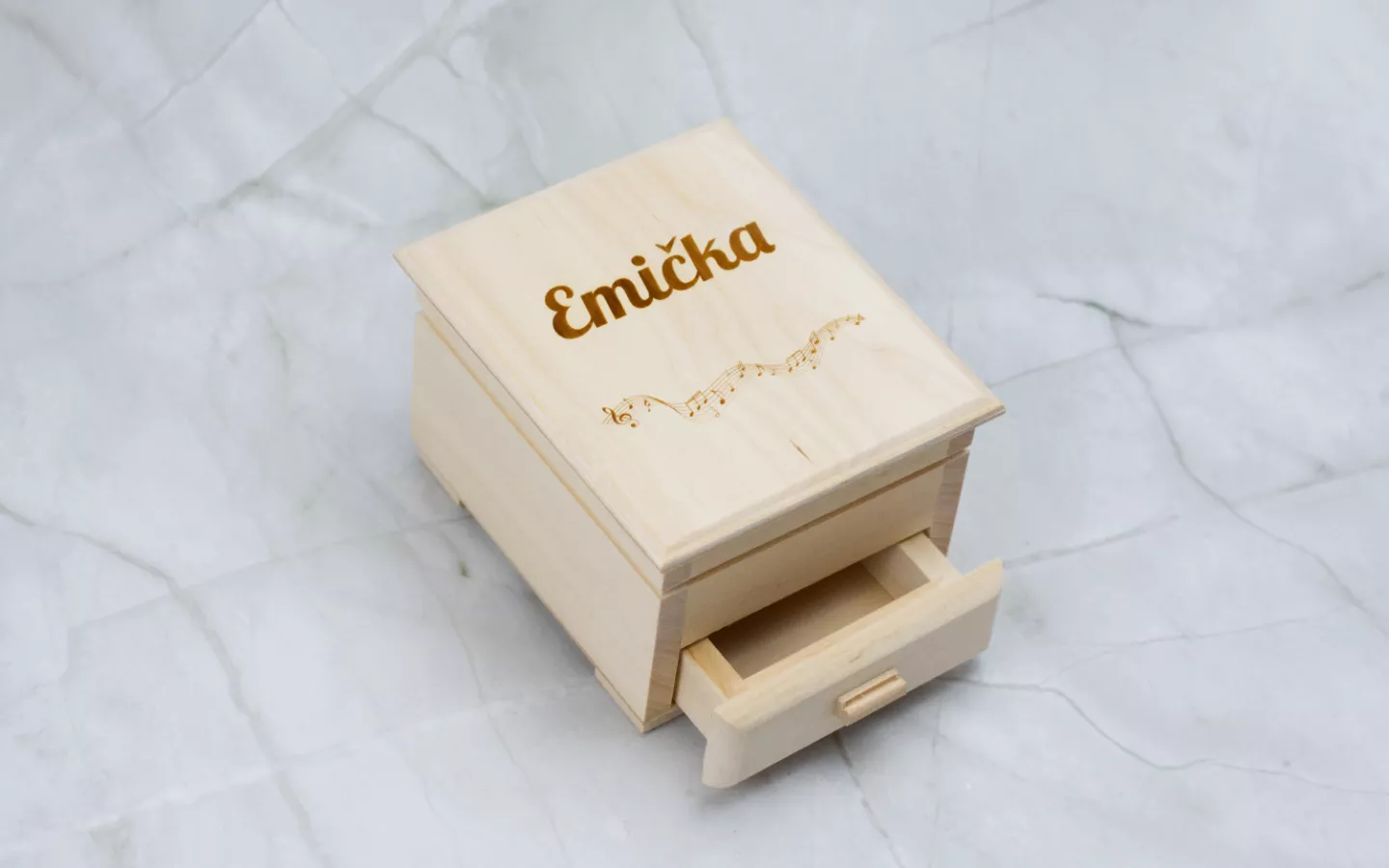 Obrázek galerie sperkovnice mala drevo