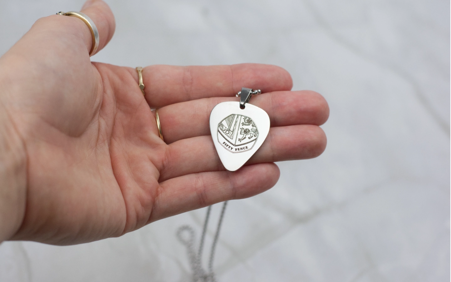 Přívěsek trsátko s vlastním gravírováním 3 Obrázek galerie trsatko 3