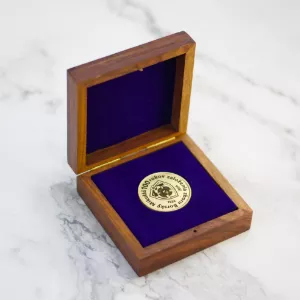 Pamětní mince v dřevěné kazetě s vlastním návrhem