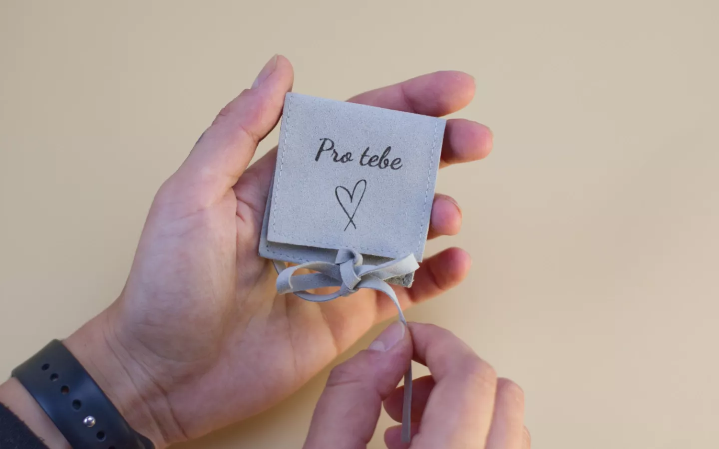 Obrázek galerie darkove obaly sedy maly