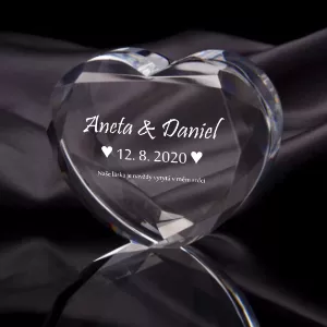 Malé skleněné srdce s vlastním motivem