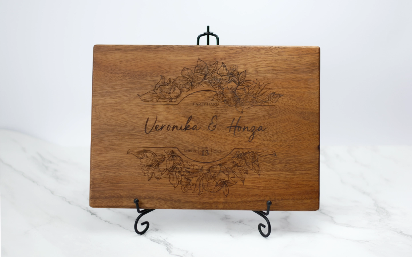 Dřevěná dekorační deska s vlastním návrhem 1 Obrázek galerie drevena deska1