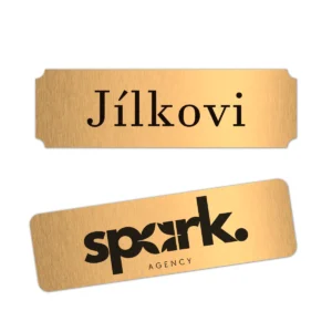 Zlatý mosazný štítek s vlastním gravírováním 10 x 3 cm