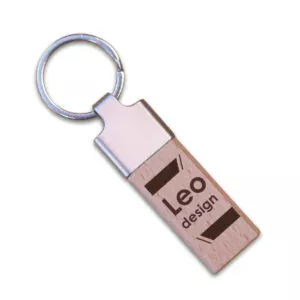 Dřevěný přívěsek na klíče s vlastním gravírováním